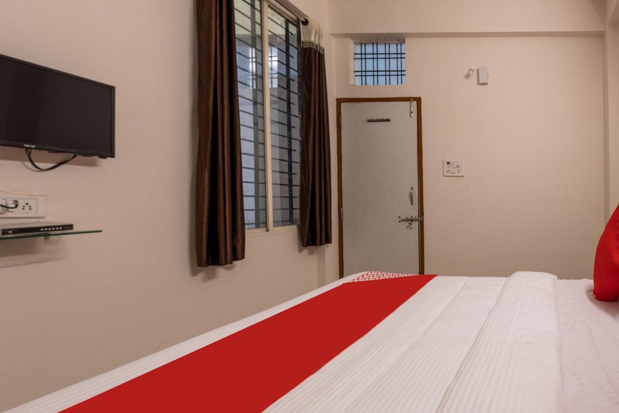 Hotel O Ocean Pearl Индор Екстериор снимка